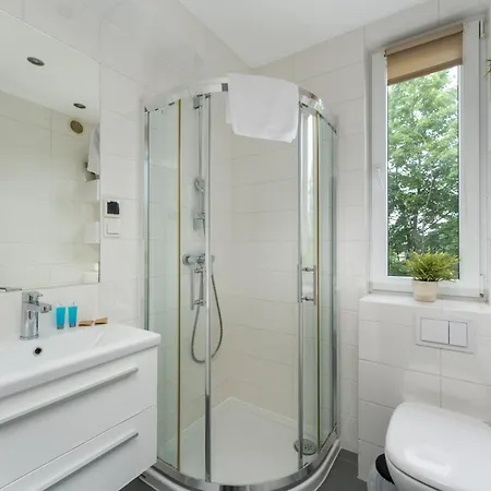 Lindego Park Comfy By Bookinghost