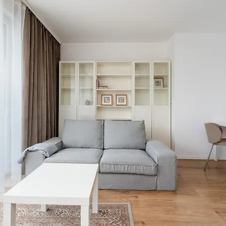 Apartment Lindego Park Comfy By Bookinghost *