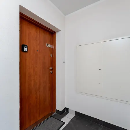 Lindego Park Comfy By Bookinghost Апартаменты