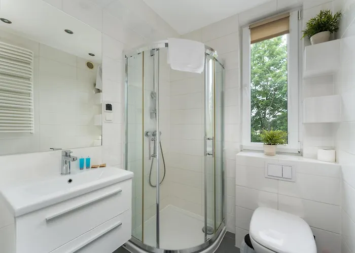 Lindego Park Comfy By Bookinghost